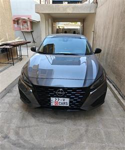 نيسان ألتيما
